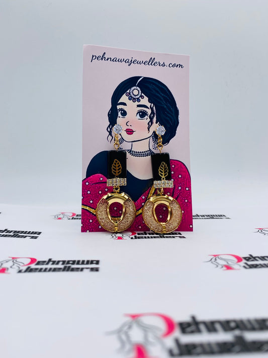 Trendy Round Elegant Golden Earrings Pair + Freebies